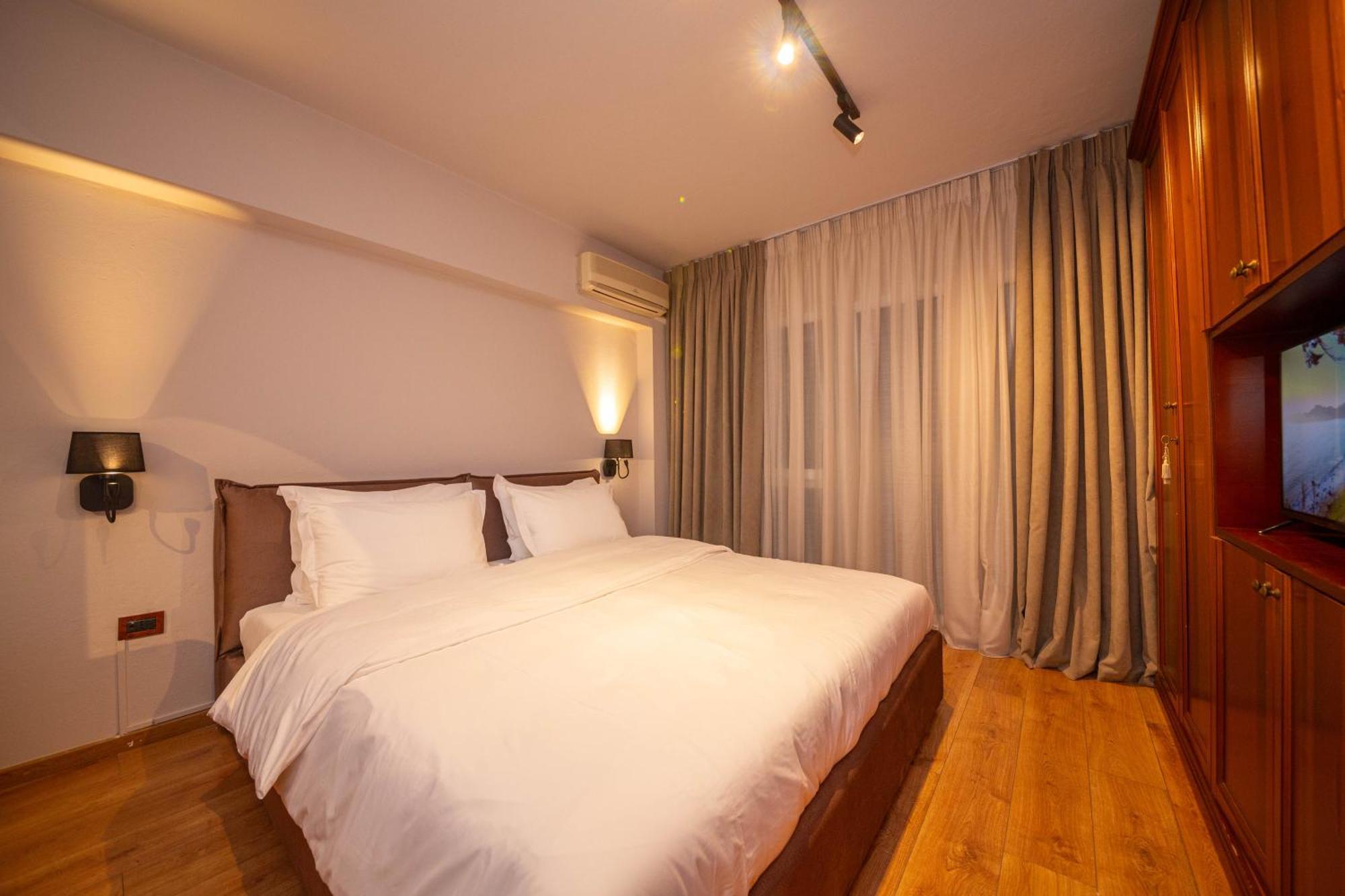 Blloku Unique Apartments 3 تيرانا المظهر الخارجي الصورة